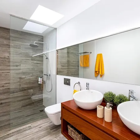 Natalia Playa Blanca